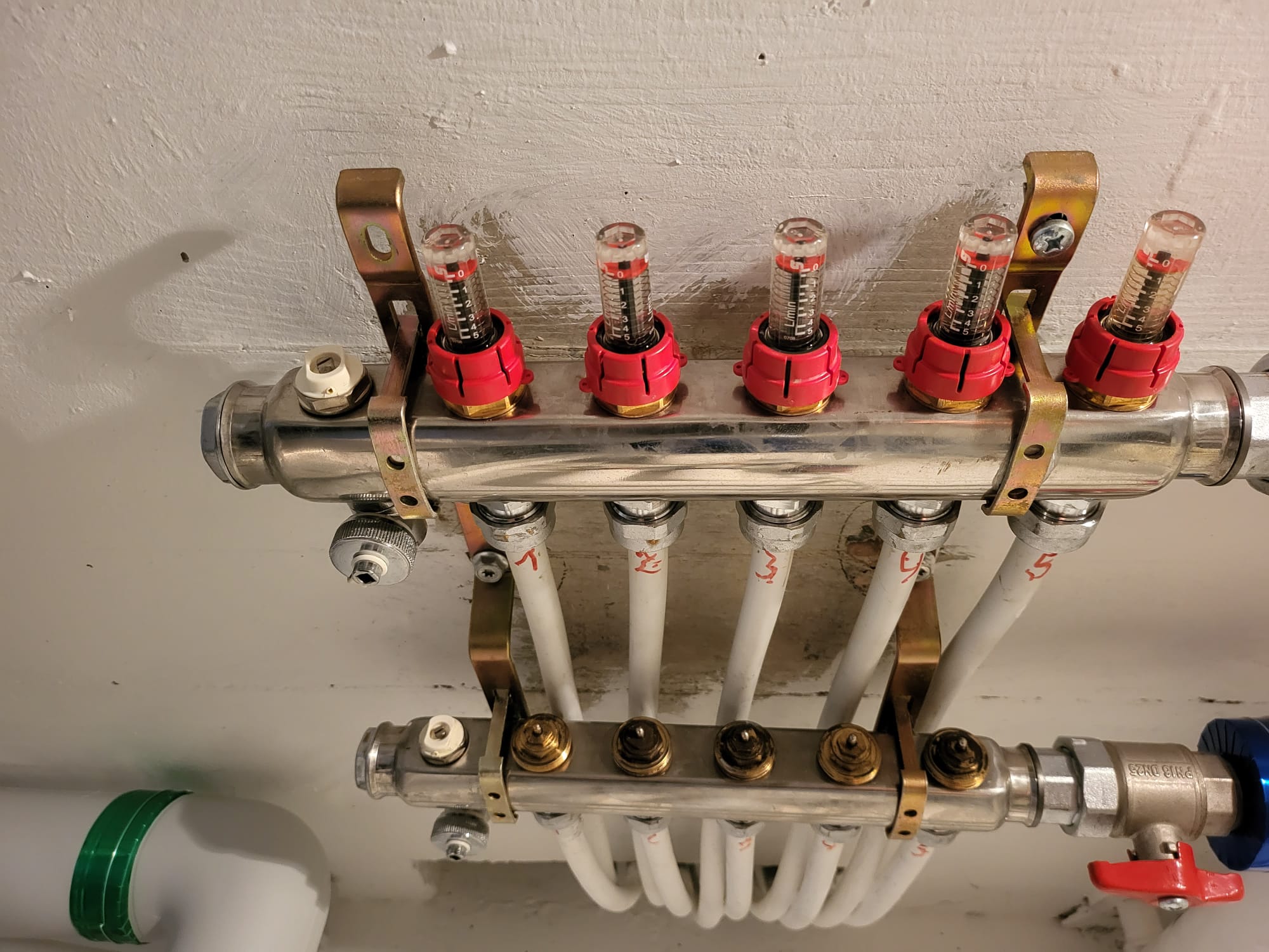 Intervention sur plancher chauffant à Genève Centre. 